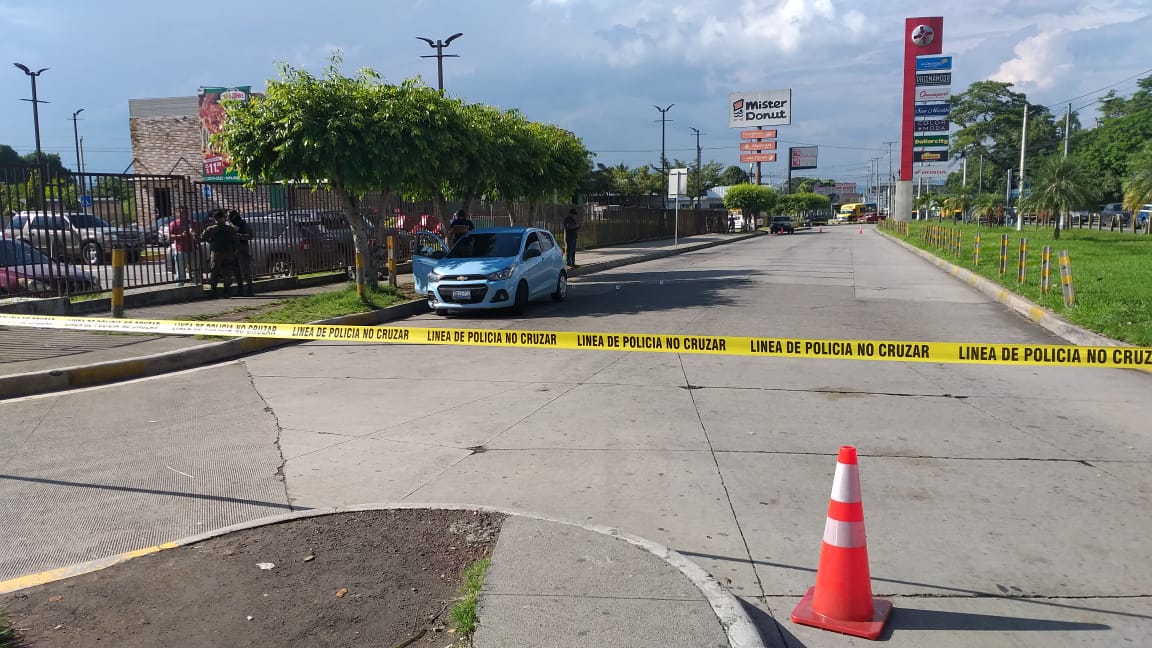 Sujetos matan a un hombre que se encontraba parqueado frente a ...