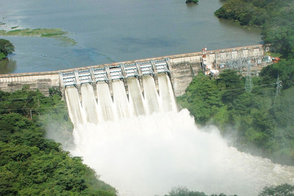 Энергия воды в реке. Коста Рика гидроэнергетика. ГЭС Силоду. Гури ГЭС. Кирнати ГЭС.